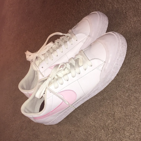 Nike Blazer Zoom Low XT 'Prism Pink' - Picture 1 of 8